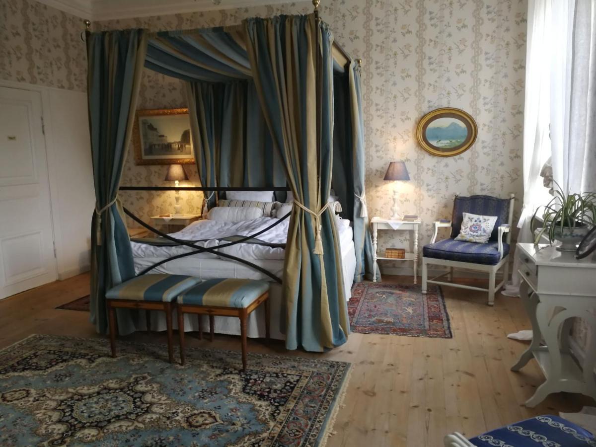 Naeaes Slott Guest House Floda  Екстериор снимка
