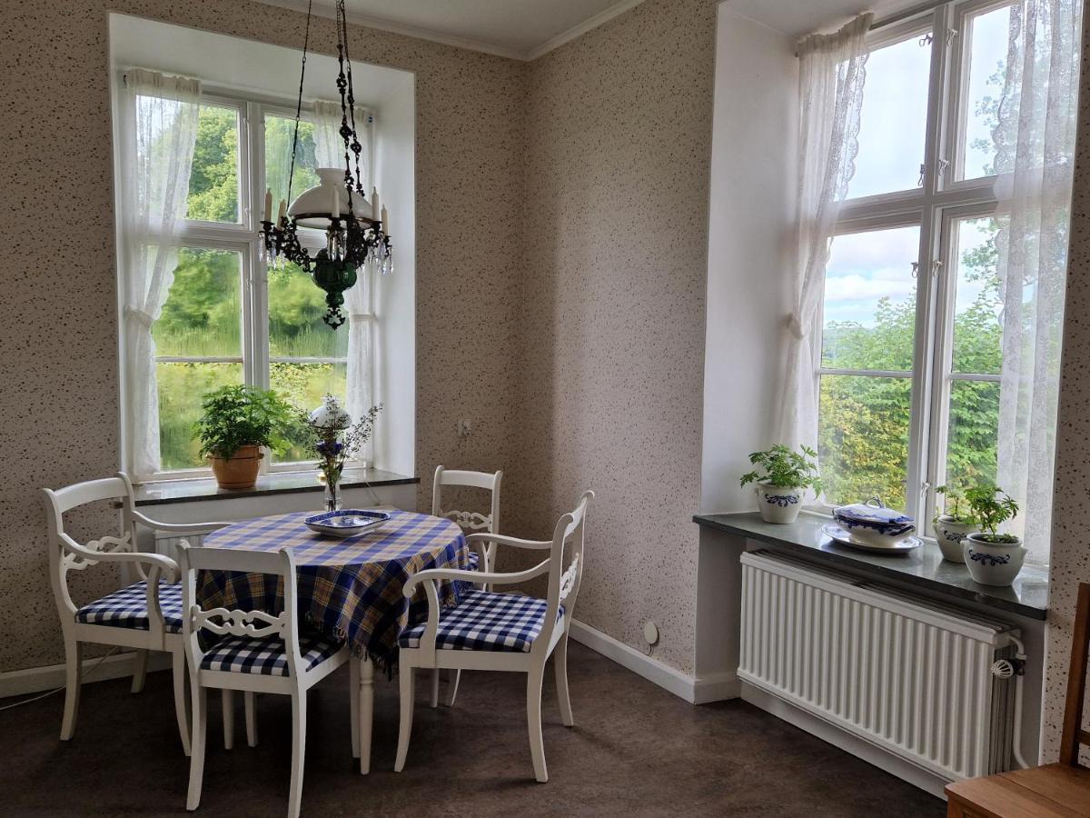 Naeaes Slott Guest House Floda  Екстериор снимка