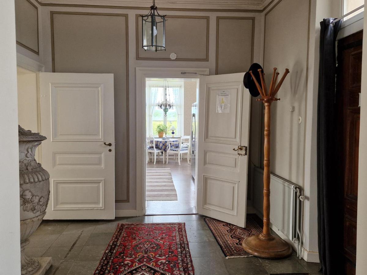 Naeaes Slott Guest House Floda  Екстериор снимка
