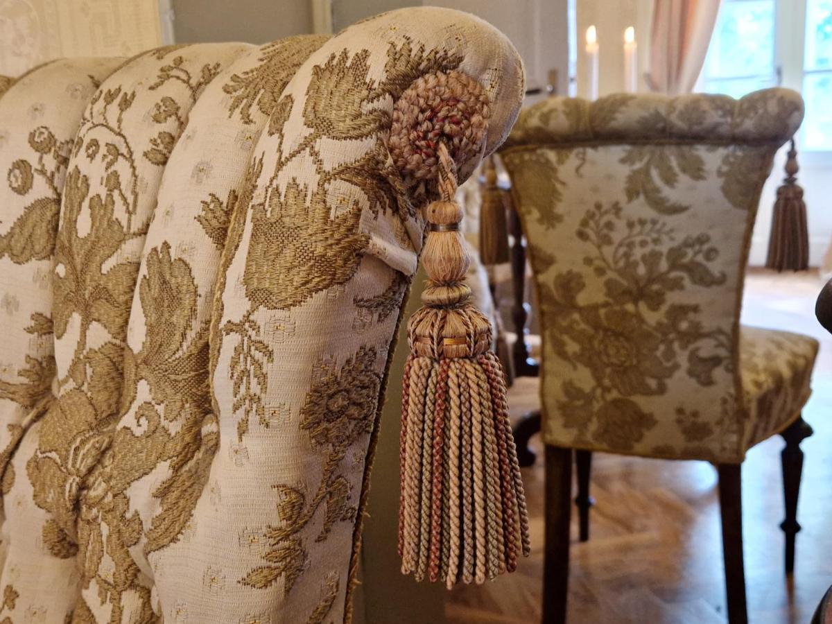 Naeaes Slott Guest House Floda  Екстериор снимка