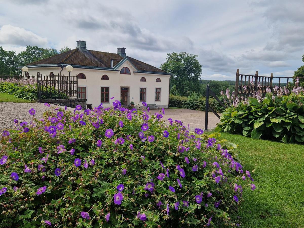 Naeaes Slott Guest House Floda  Екстериор снимка