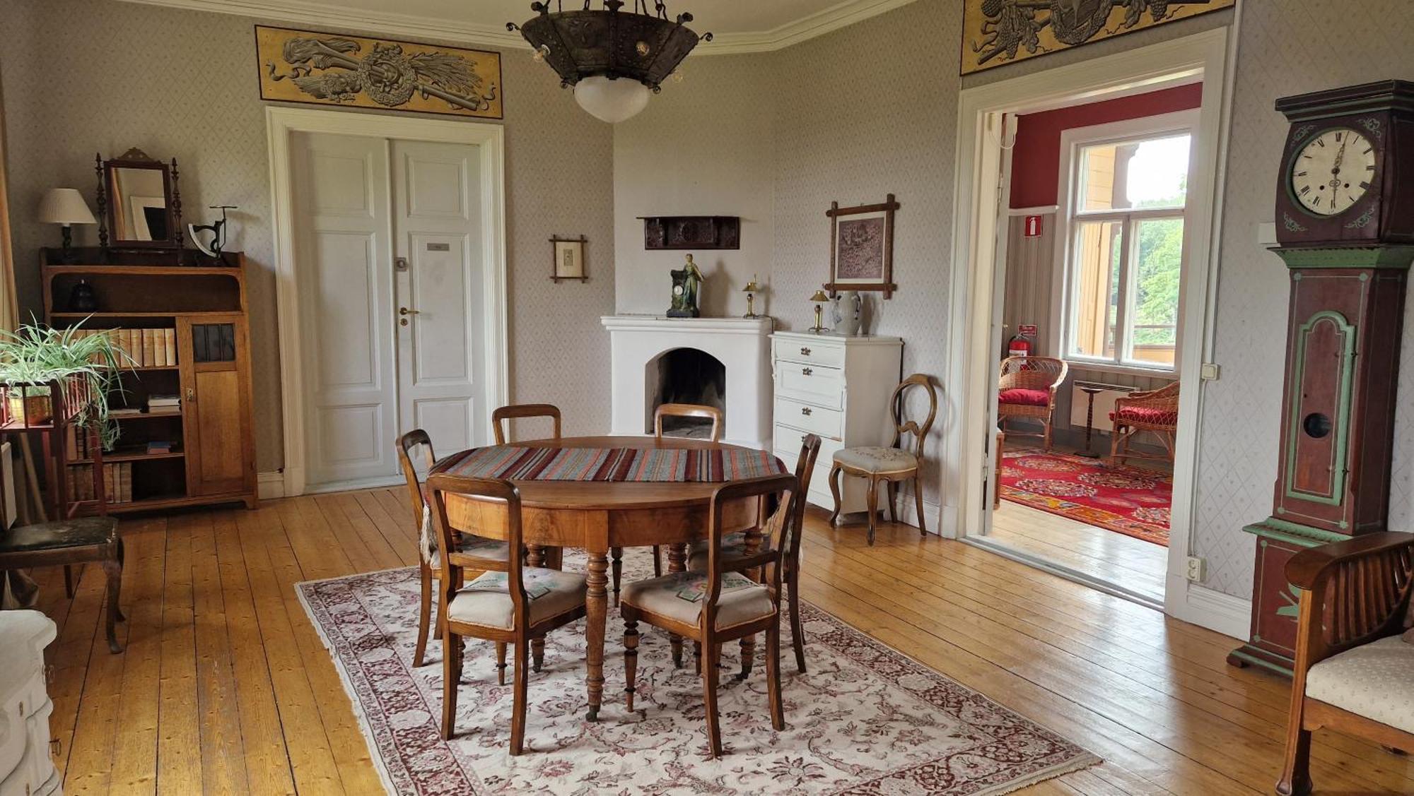 Naeaes Slott Guest House Floda  Екстериор снимка