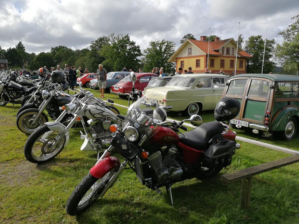 Naeaes Slott Guest House Floda  Екстериор снимка