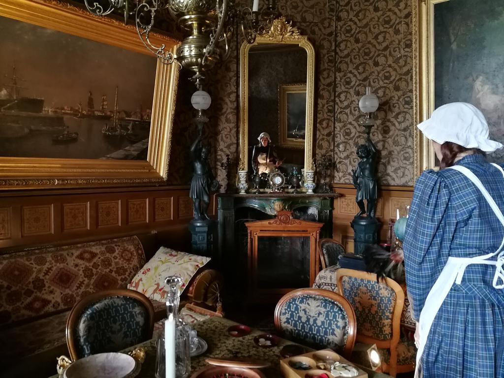 Naeaes Slott Guest House Floda  Екстериор снимка