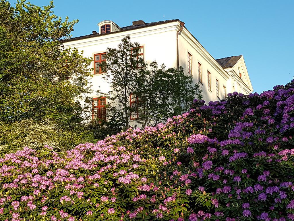 Naeaes Slott Guest House Floda  Екстериор снимка